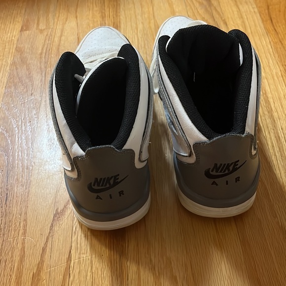 Nike Men’s Air Flights - Like New!!! - Picture 3 of 3